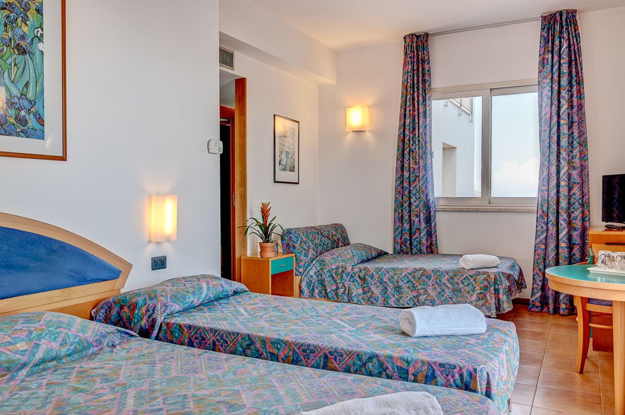 Hotel Antares
